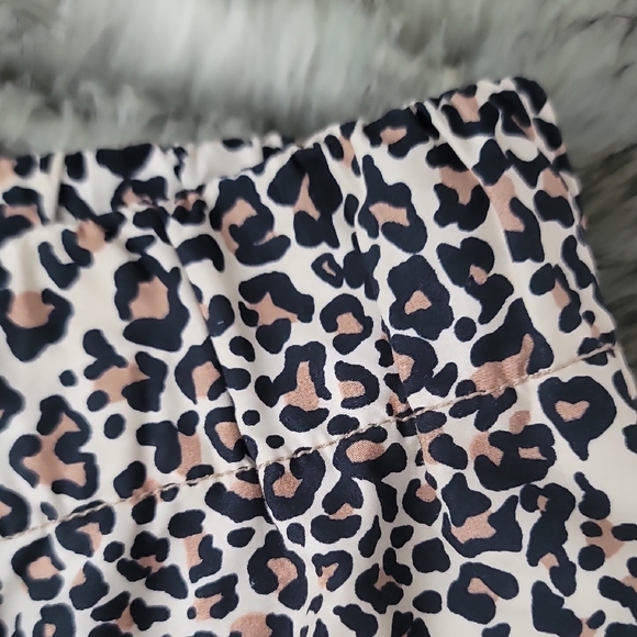 Urban Outfitters Women's Leopard Animal Print Elastic Waist Zipper Pants - Picture 5 of 7